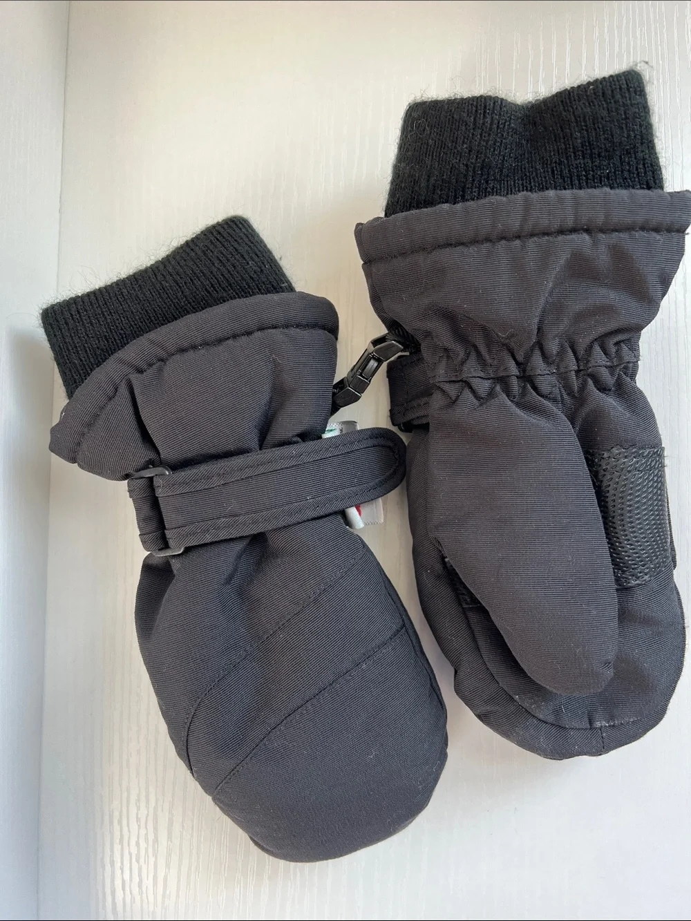 3M Thinsulate | Black Kids Mittens Size 2T/3T